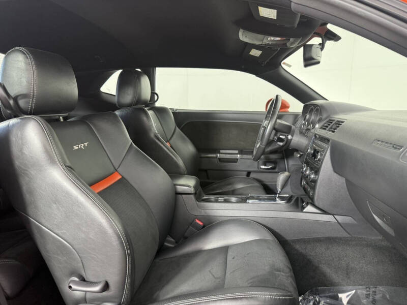 2008 Dodge Challenger SRT8