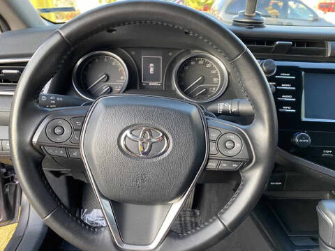 2018 Toyota Camry SE