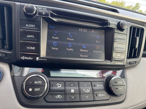 2017 Toyota RAV4 Hybrid XLE