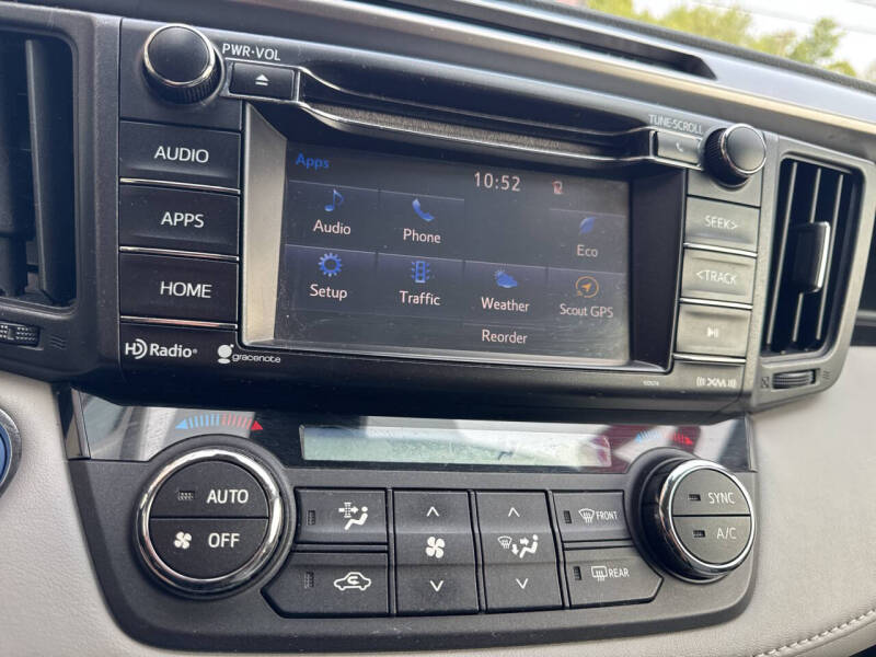 2017 Toyota RAV4 Hybrid XLE