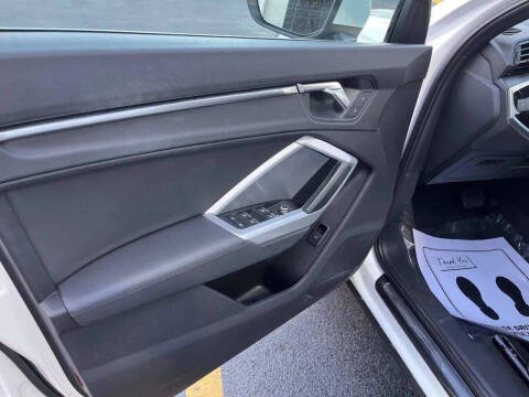 2019 Audi Q3 quattro Premium 45 TFSI