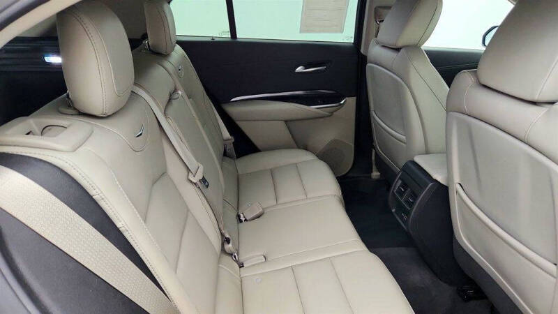 2023 Cadillac XT4 Luxury