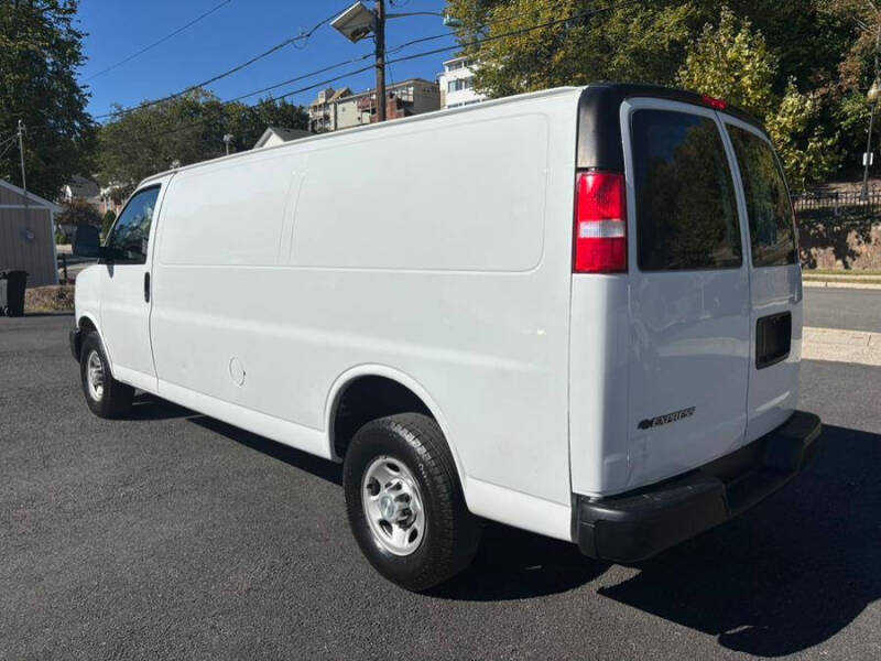 2019 Chevrolet Express 2500