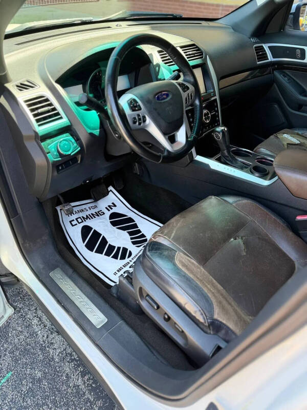 2011 Ford Explorer