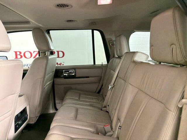 2017 Lincoln Navigator Select