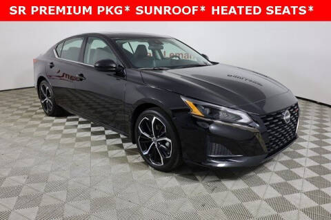 2023 Nissan Altima for sale at Sam Leman Chrysler Jeep Dodge of Peoria in Peoria IL