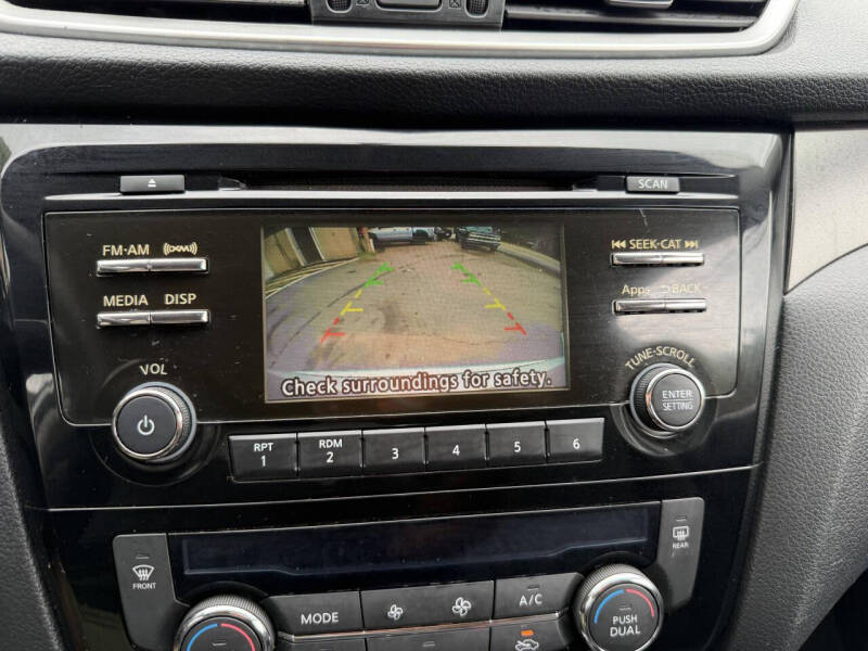 2015 Nissan Rogue SV