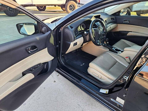 2013 Acura ILX 2.0L w/Premium