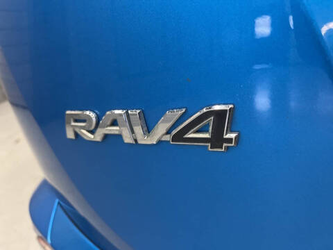 2017 Toyota RAV4 Hybrid XLE