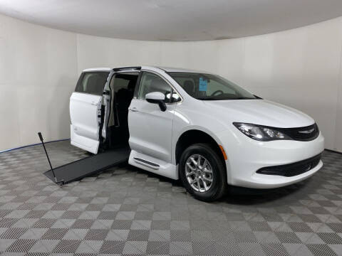 2022 Chrysler Voyager for sale at AMS Vans in Tucker GA