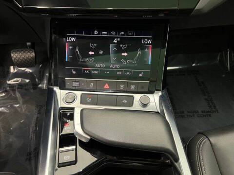 2023 Audi e-tron quattro Premium