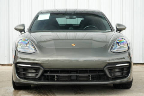 2022 Porsche Panamera