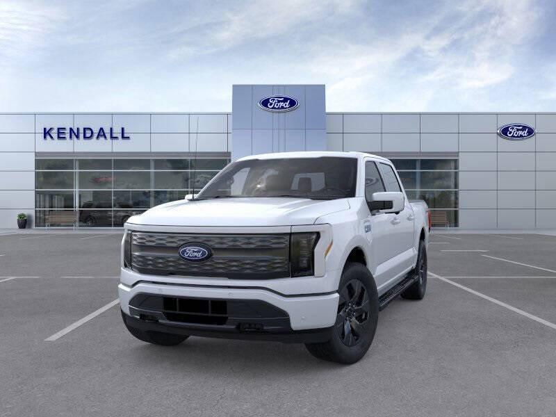 2025 Ford F-150 Lightning Lariat