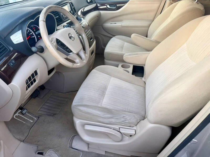 2012 Nissan Quest