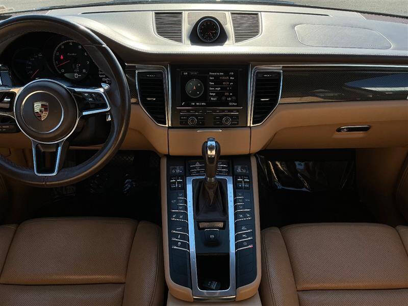 2016 Porsche Macan Turbo