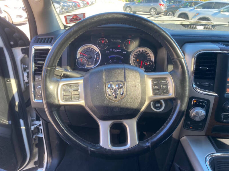 2017 RAM 1500 Laramie