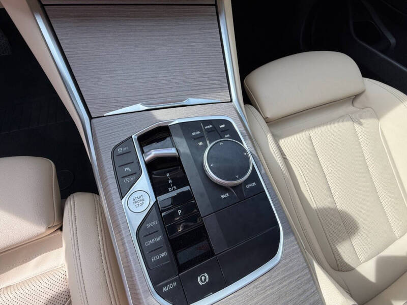 2025 BMW 3 Series 330i