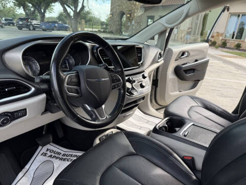 2021 Chrysler Pacifica Touring L