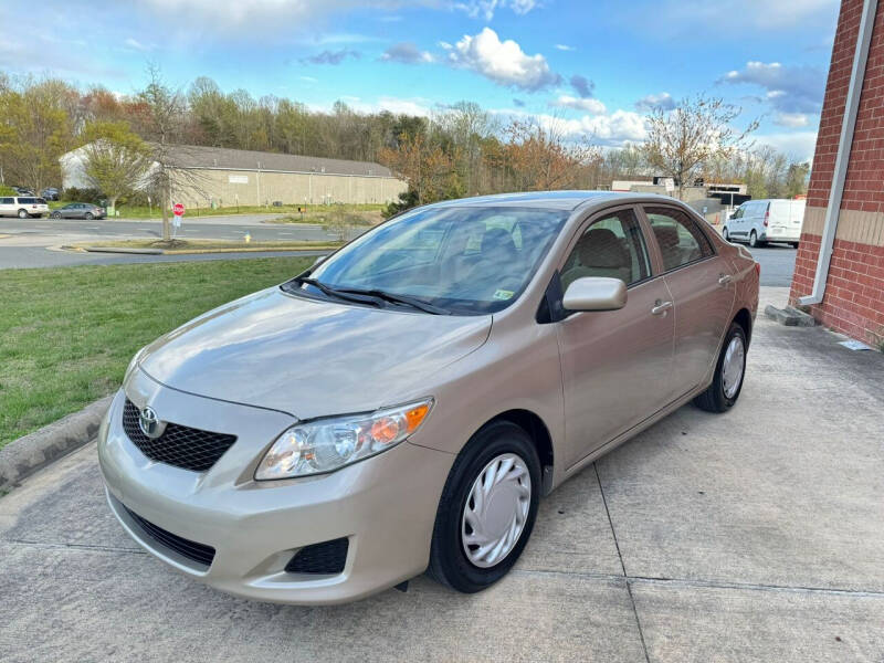 2010 Toyota Corolla LE photo 8