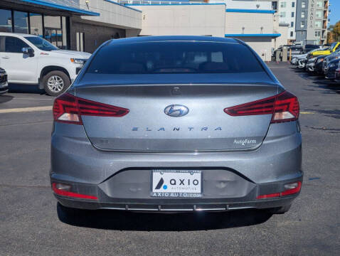 2019 Hyundai Elantra SE