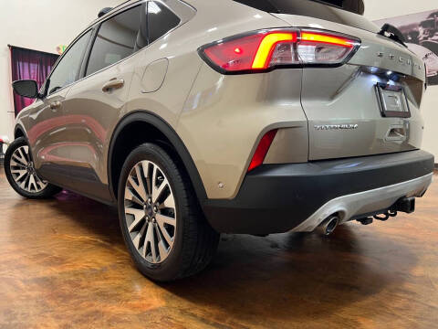 2020 Ford Escape Titanium