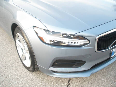 2018 Volvo S90 T5 Momentum