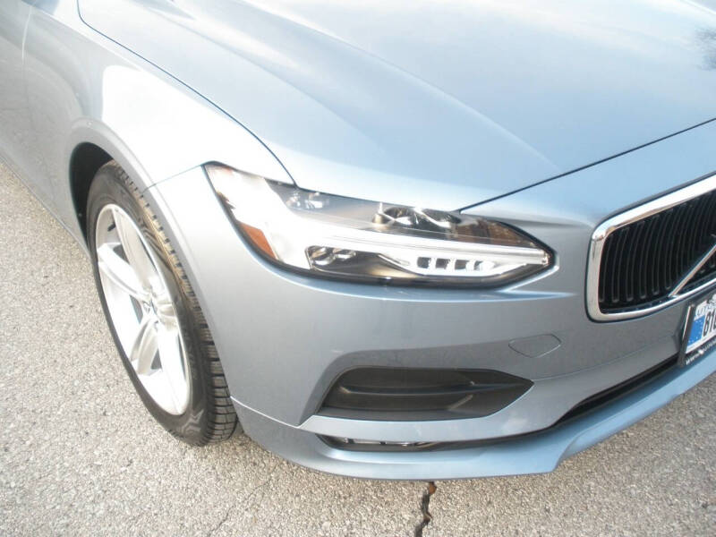 2018 Volvo S90 T5 Momentum