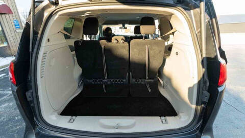 2022 Chrysler Voyager LX