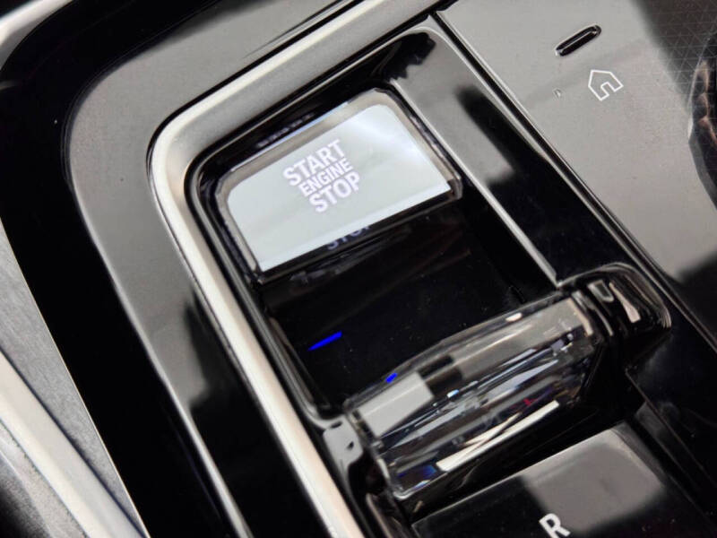 2023 BMW 7 Series 740i