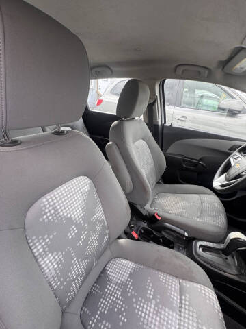 2020 Chevrolet Sonic LT