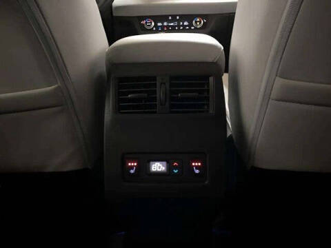 2025 Mitsubishi Outlander PHEV SEL