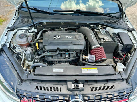 2021 Volkswagen Golf GTI SE