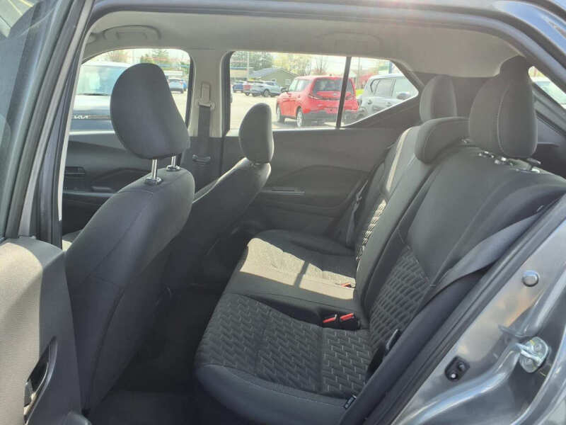 2021 Nissan Kicks S