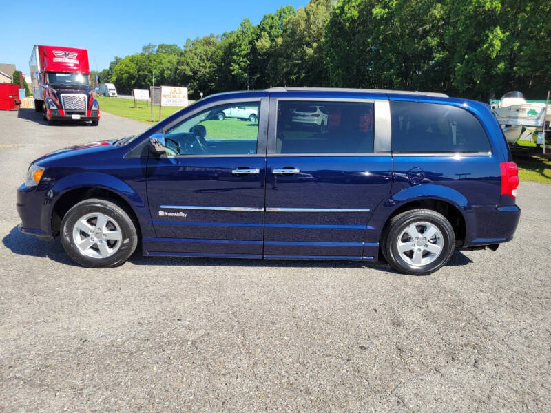 2012 Dodge WHEELCHAIR VAN