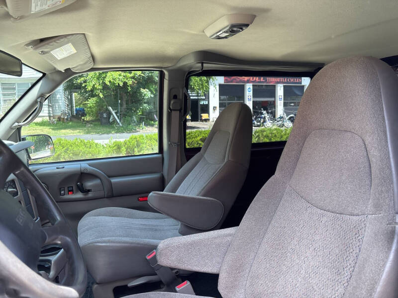 2004 GMC Safari