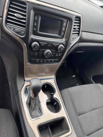 2017 Jeep Grand Cherokee Laredo