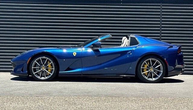 2022 Ferrari 812 GTS