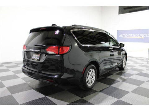 2020 Chrysler Voyager LXi