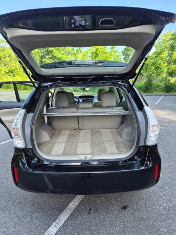 2013 Toyota Prius v Three