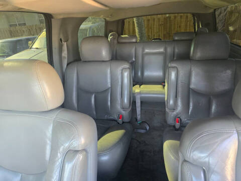 2004 GMC Yukon XL Denali