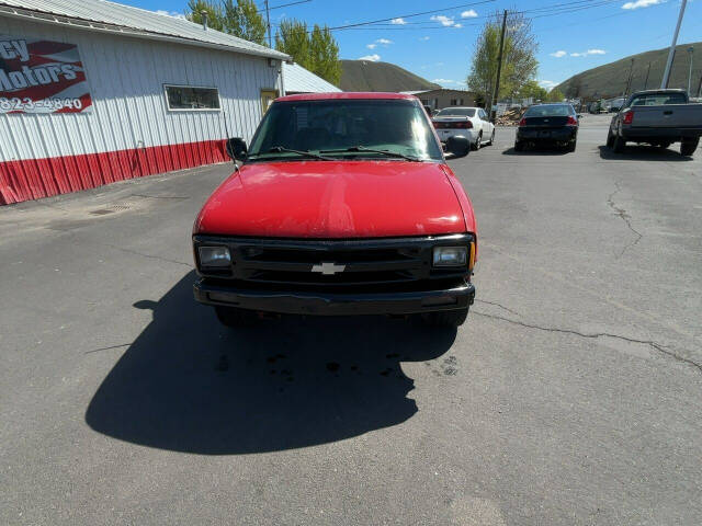 1995 Chevrolet S-10 for sale at PIERCY MOTORS INC in Union Gap, WA