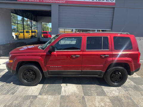 2013 Jeep Patriot for sale at Moi Motors in Eugene OR