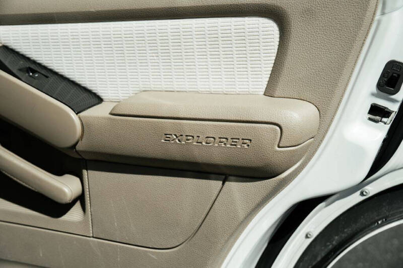 2008 Ford Explorer XLT