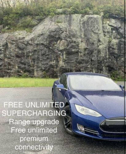 2015 Tesla Model S 90D