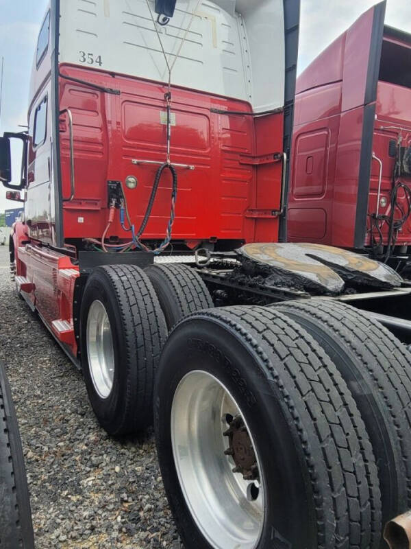 2016 Volvo VNL 780