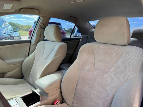 2011 Toyota Camry LE