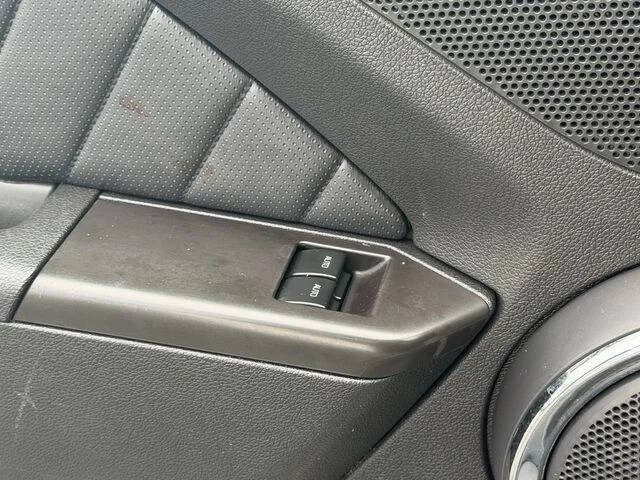 2012 Ford Mustang V6 Premium