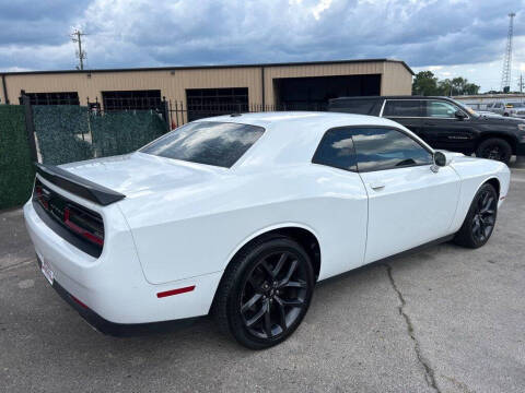 2019 Dodge Challenger SXT