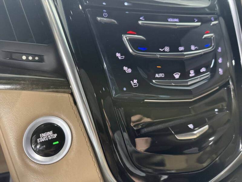 2018 Cadillac Escalade ESV Platinum