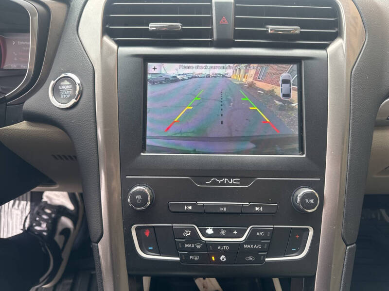 2019 Ford Fusion Hybrid SE